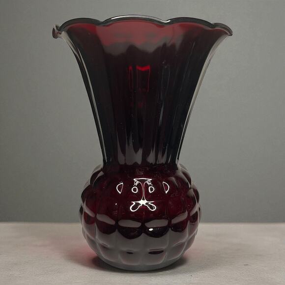 Vintage Anchor Hocking Ruby Red Pineapple Vase 9" Fluted Scalloped Art Glass - Picture 4 of 14